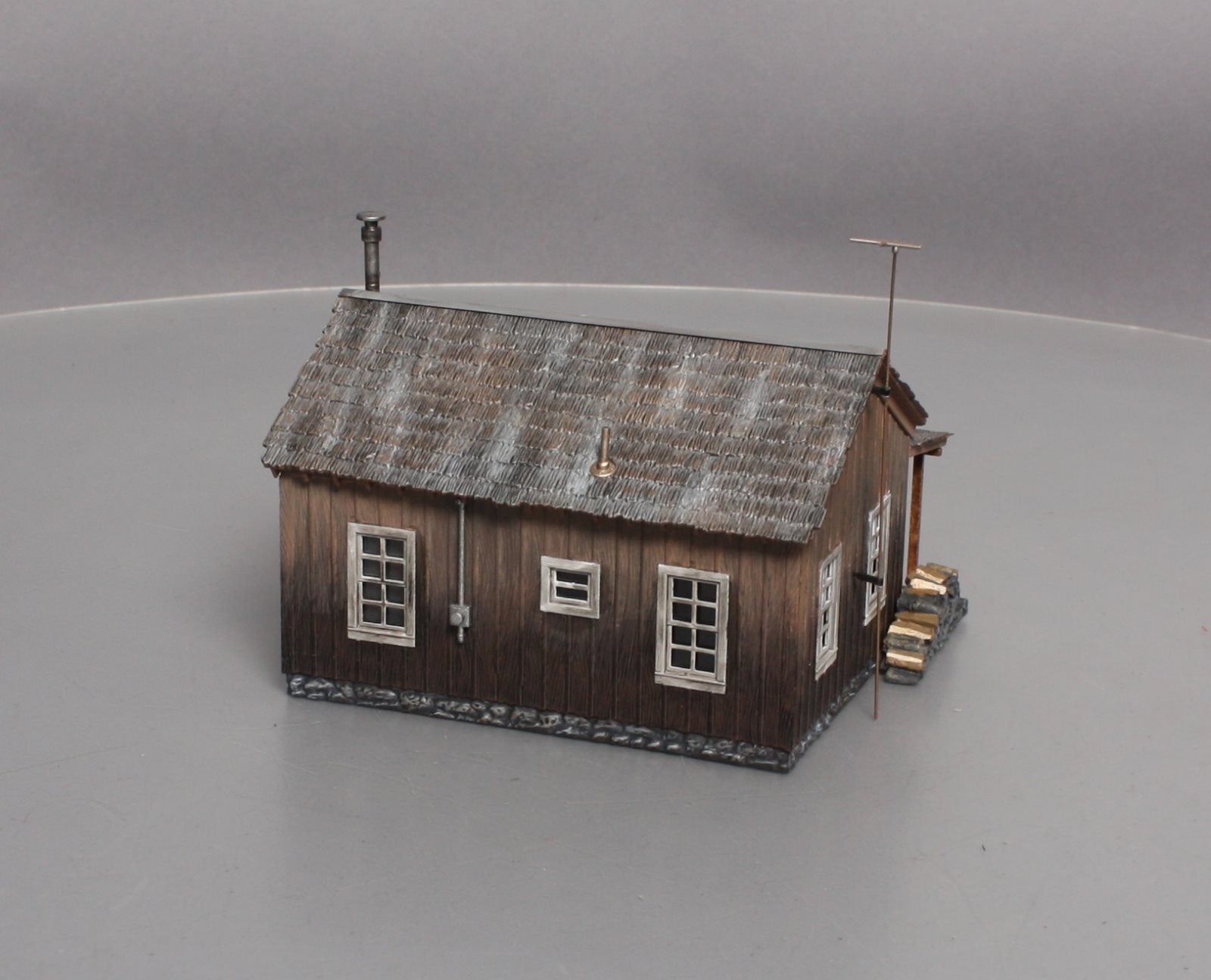 Woodland Scenics BR5869 O Built-&-Ready Rustic Cabin LN/Box