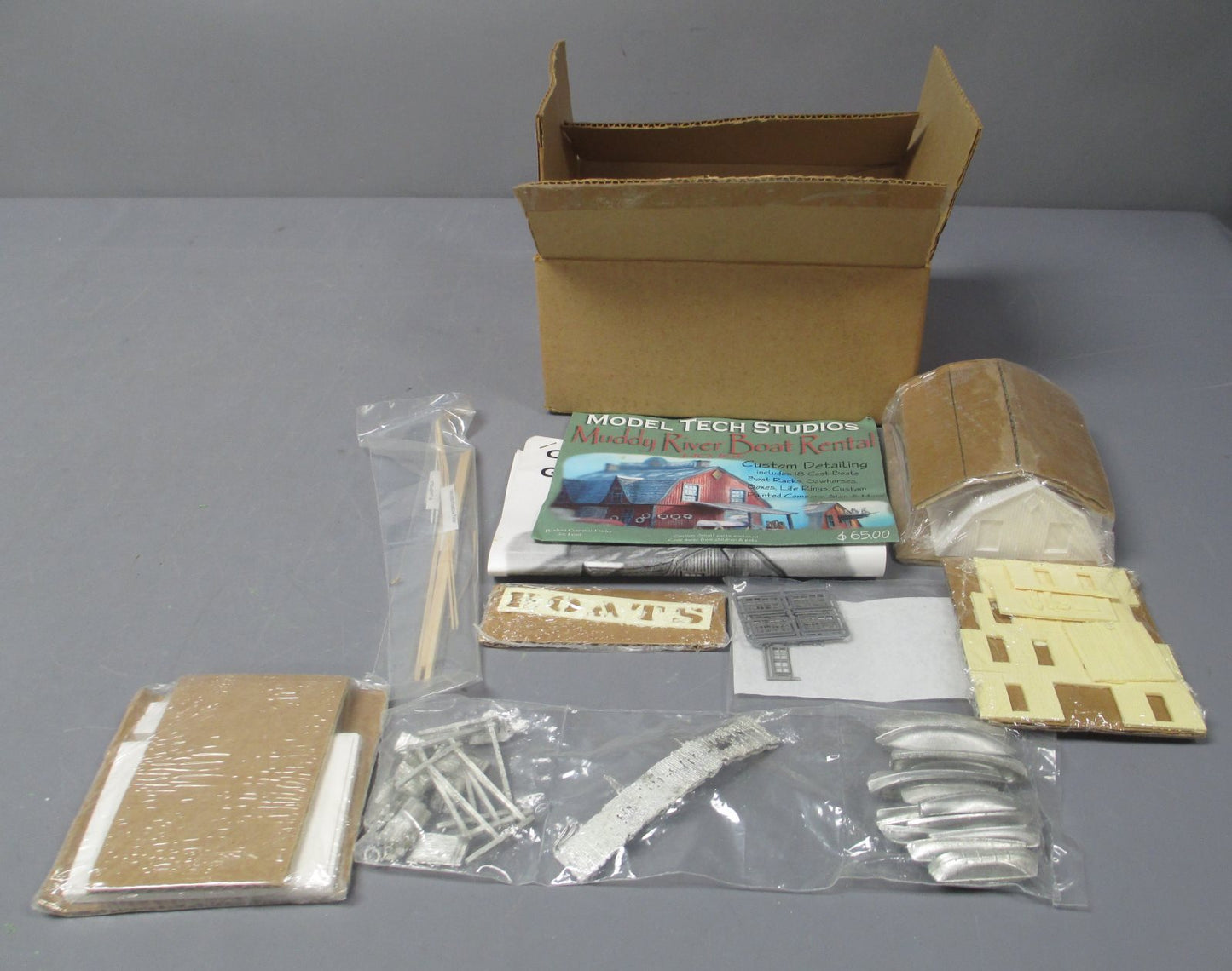 Model Tech Studios 5-0023 HO Scale Muddy River Boat Rental Kit