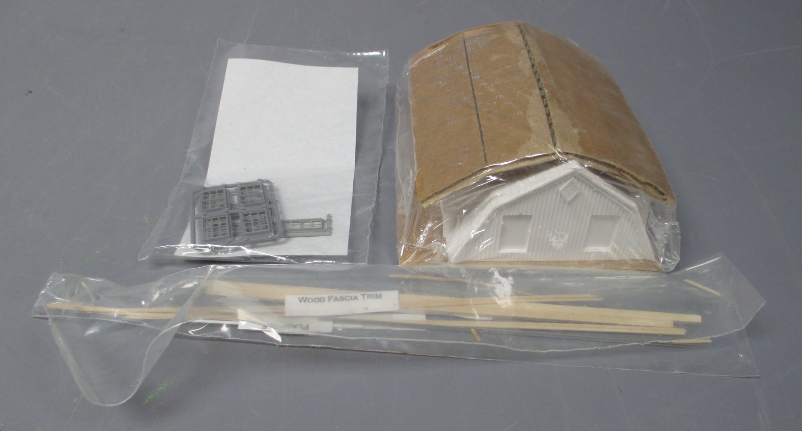 Model Tech Studios 5-0023 HO Scale Muddy River Boat Rental Kit