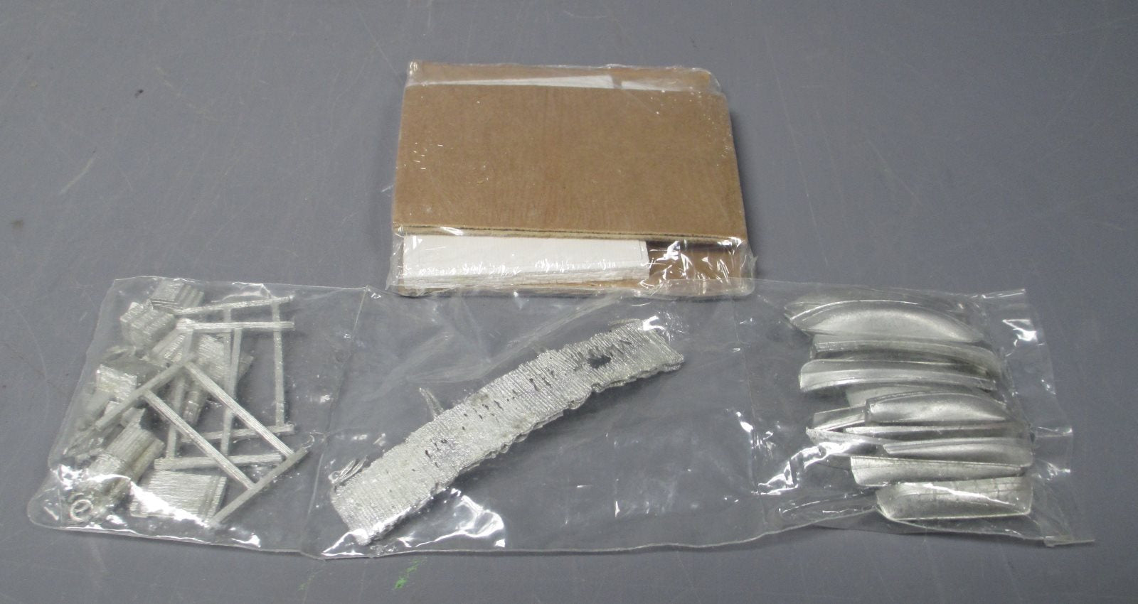 Model Tech Studios 5-0023 HO Scale Muddy River Boat Rental Kit
