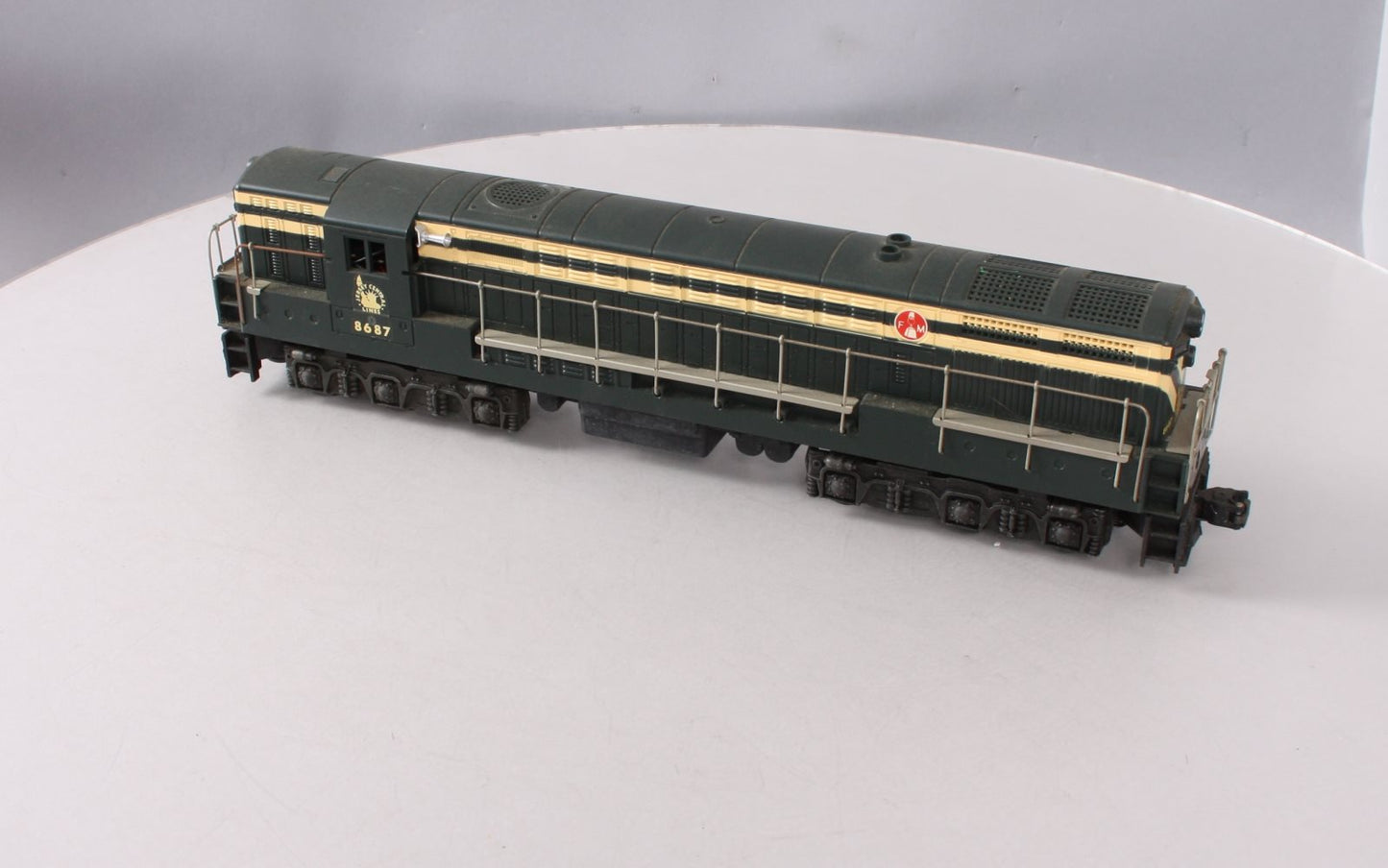Lionel 6-8687 O Gauge Jersey Central FM Trainmaster Diesel Locomotive #8687 LN/Box