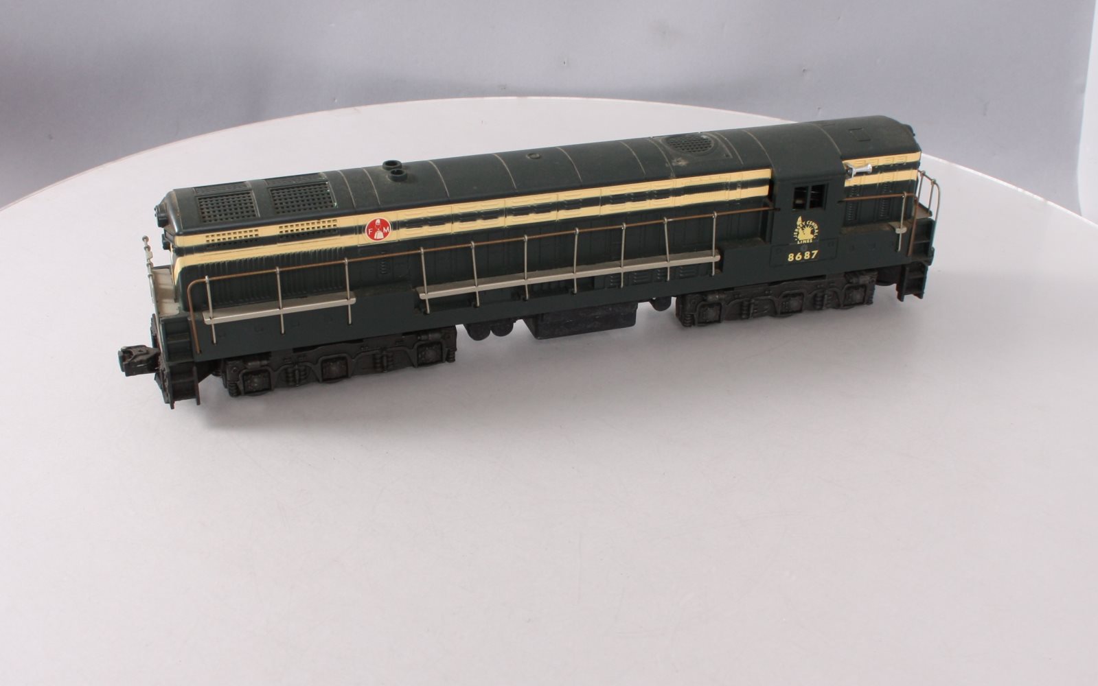 Lionel 6-8687 O Gauge Jersey Central FM Trainmaster Diesel Locomotive #8687 LN/Box