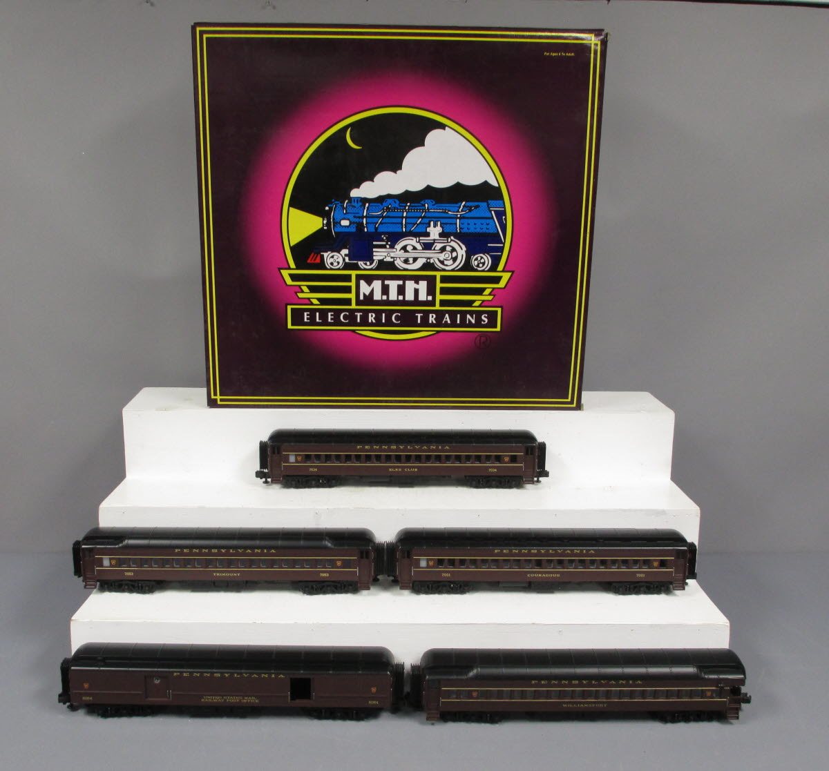 MTH 20-4025 O Gauge Pennsylvania 70' Madison Passenger 5-Car Set LN/Box