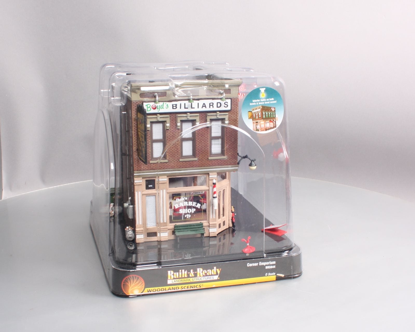 Woodland Scenics BR5844 O Built-&-Ready Corner Emporium Building EX/Box