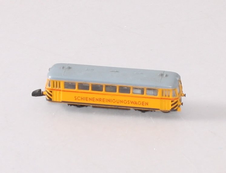 Marklin 8802 Z DB Schienenreinigungswagen Track Cleaning Railbus