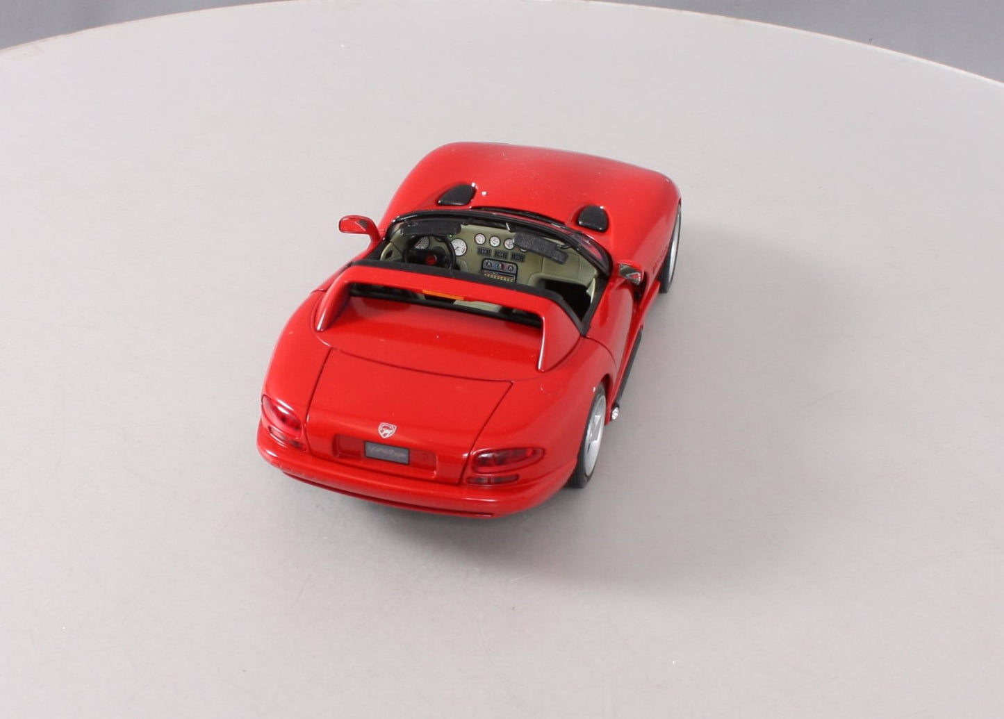 Burago 3025 1:18 Scale 1992 Dodge Viper RT/10