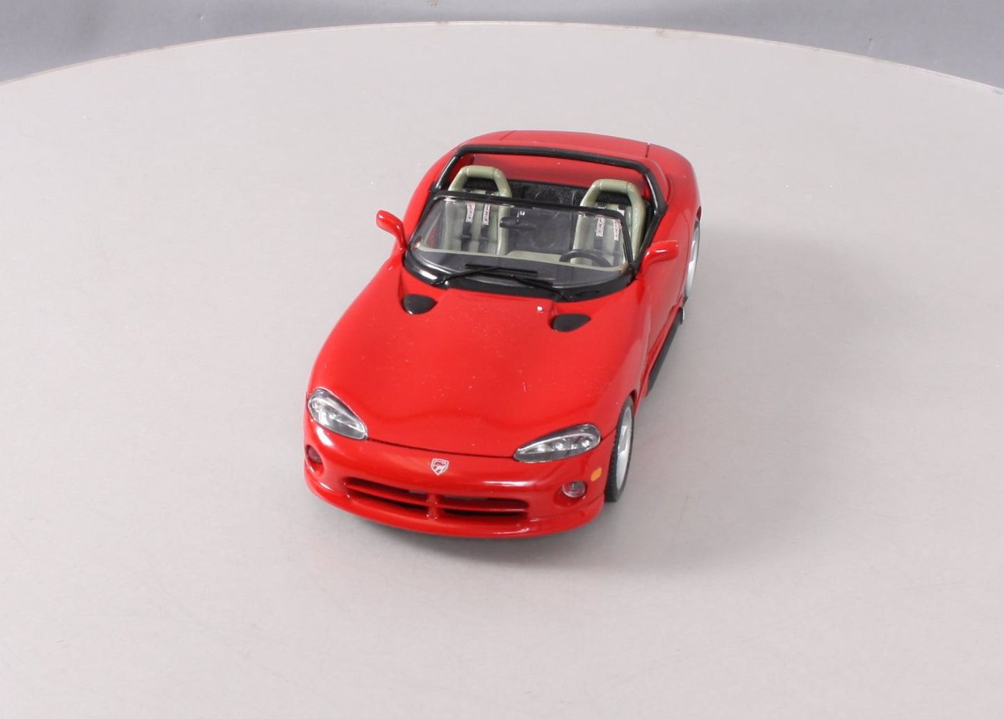 Burago 3025 1:18 Scale 1992 Dodge Viper RT/10