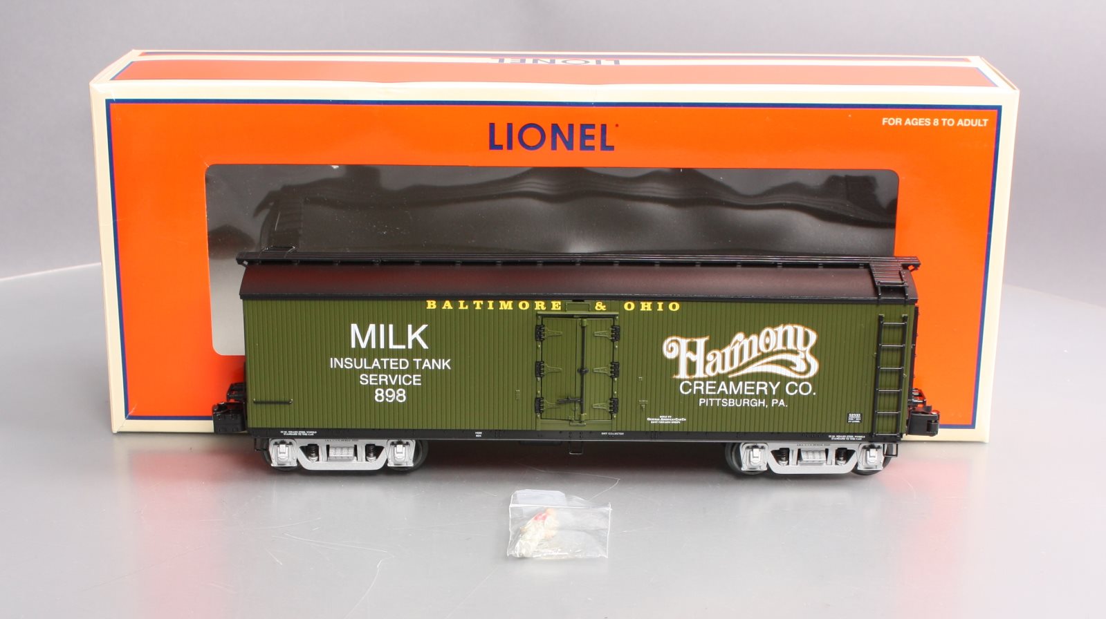 Lionel 6-52333 O Gauge Harmony Milk Car TCA 50th Anniversary w/Lou Redman Figure LN/Box