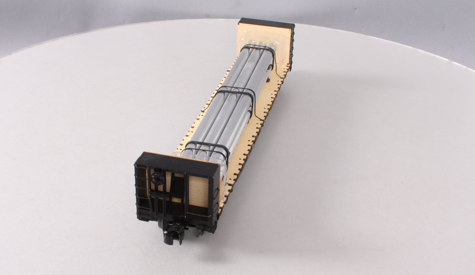 Lionel 6-27837 O Boston & Maine Bulkhead Flatcar w/Pipe Load #5321