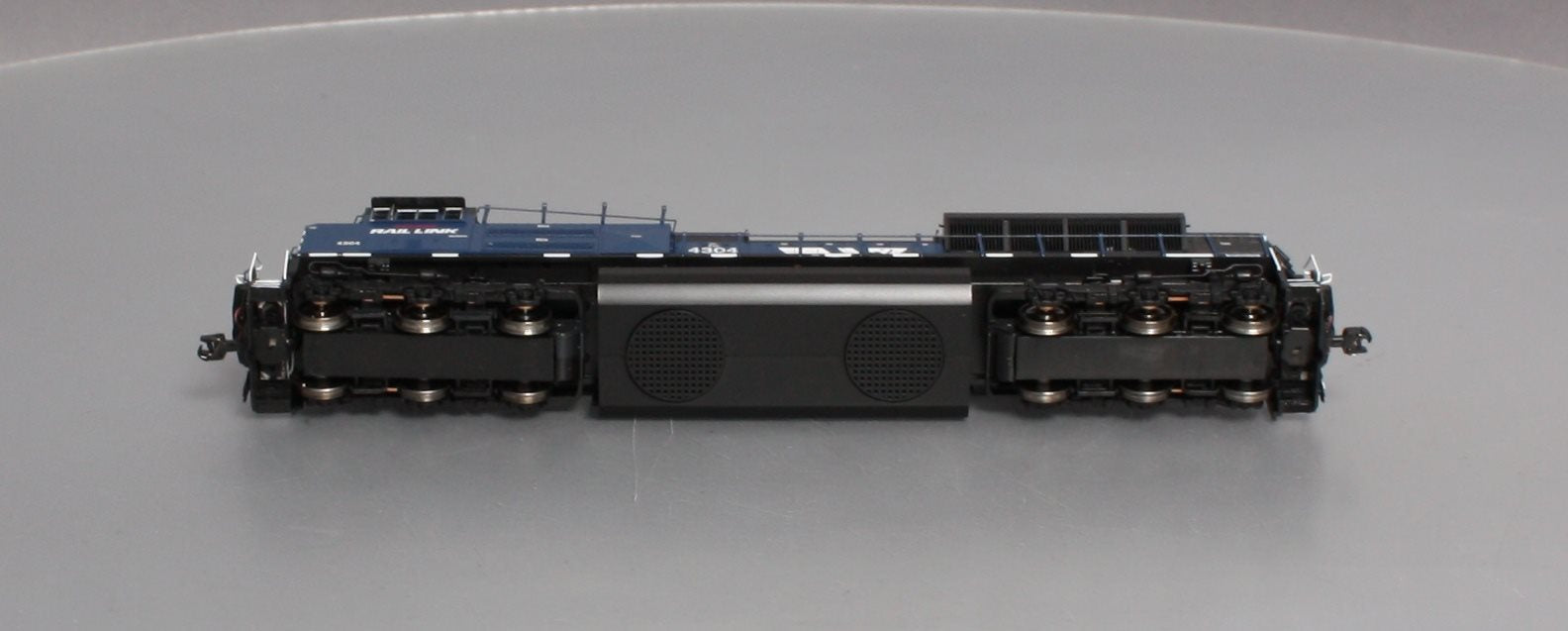 MTH 80-2074-0 Montana Rail Link HO Scale SD70ACe Diesel Engine