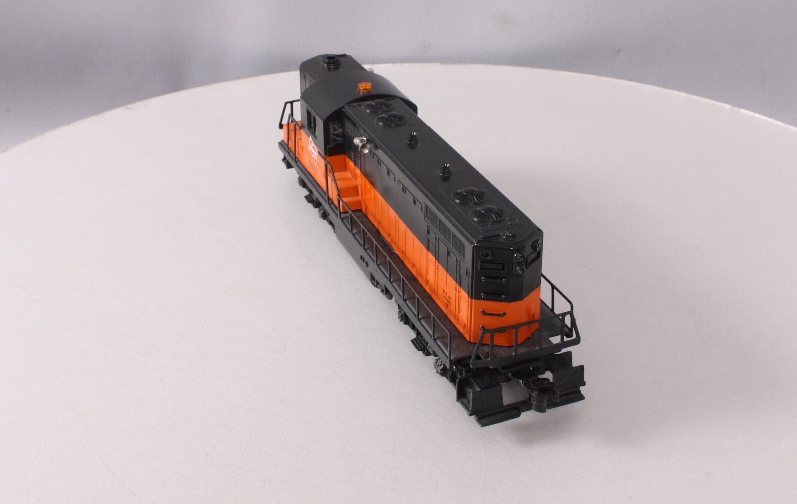 Lionel 6-18866 O Milwaukee Road GP-7 Diesel Locomotive #2383 LN/Box