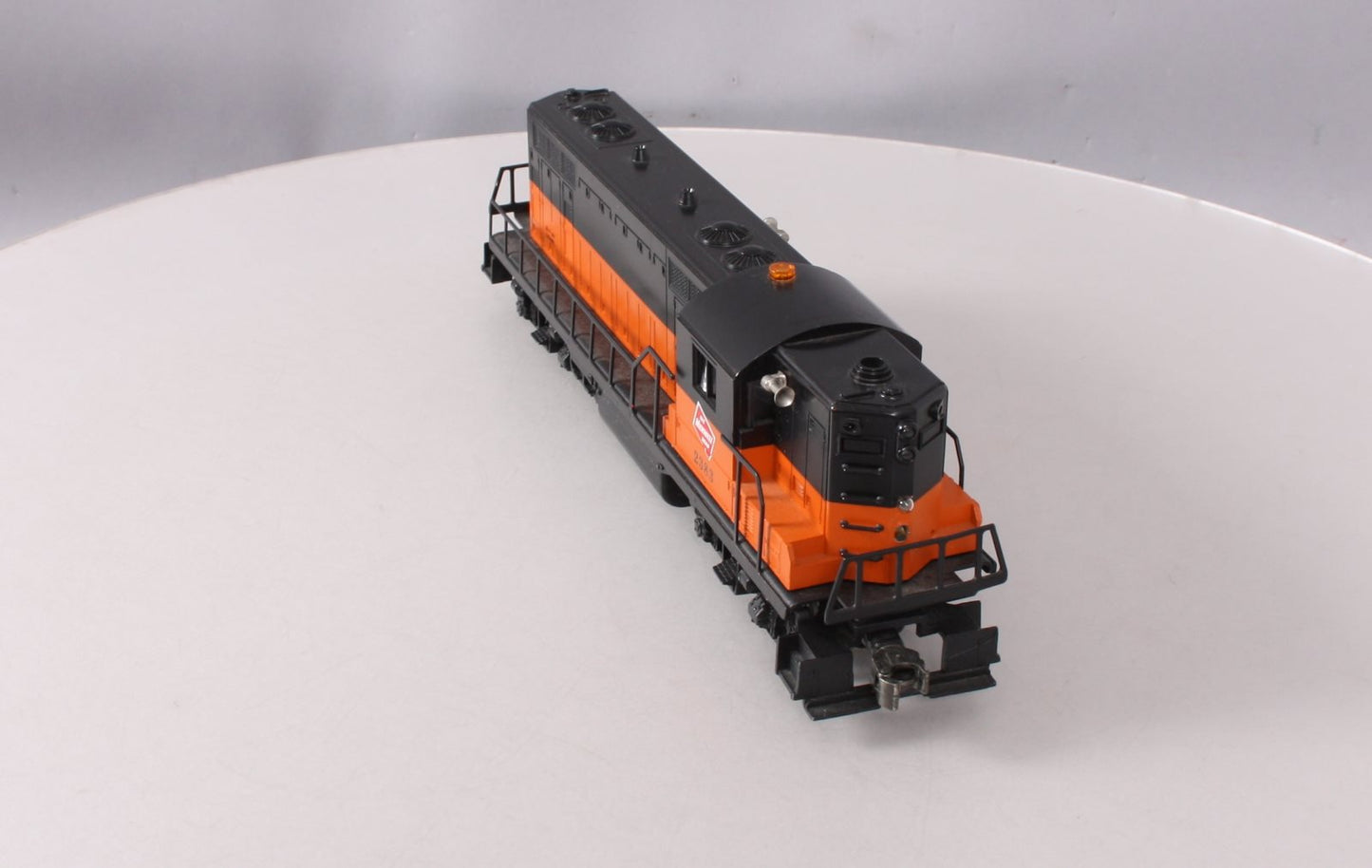 Lionel 6-18866 O Milwaukee Road GP-7 Diesel Locomotive #2383 LN/Box