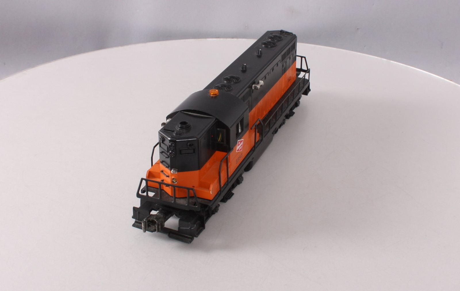 Lionel 6-18866 O Milwaukee Road GP-7 Diesel Locomotive #2383 LN/Box