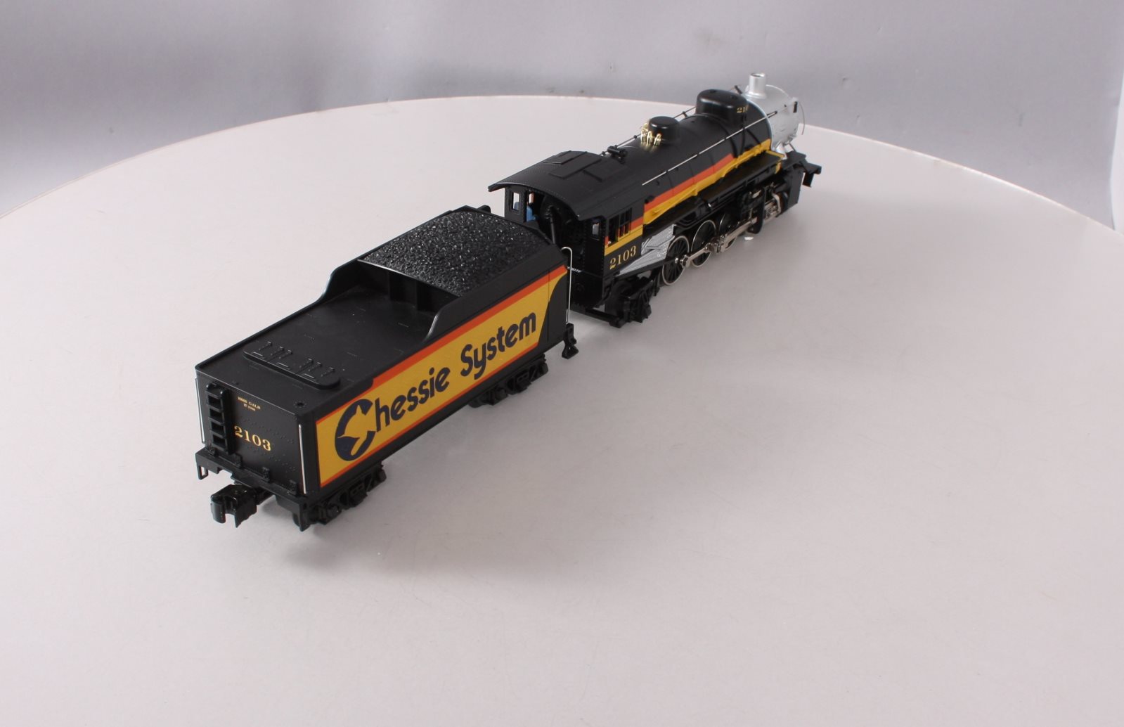 Lionel 6-81299 Chessie LionChief Plus 2-8-2 Mikado Steam Loco & Tender #2103