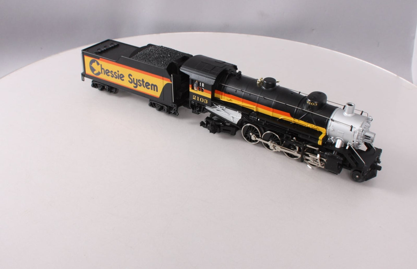Lionel 6-81299 Chessie LionChief Plus 2-8-2 Mikado Steam Loco & Tender #2103