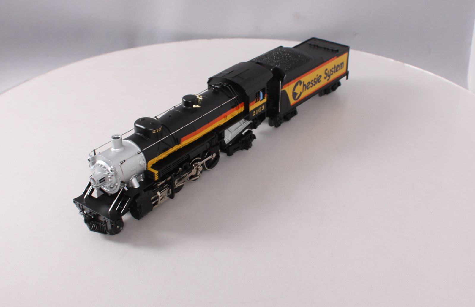 Lionel 6-81299 Chessie LionChief Plus 2-8-2 Mikado Steam Loco & Tender #2103