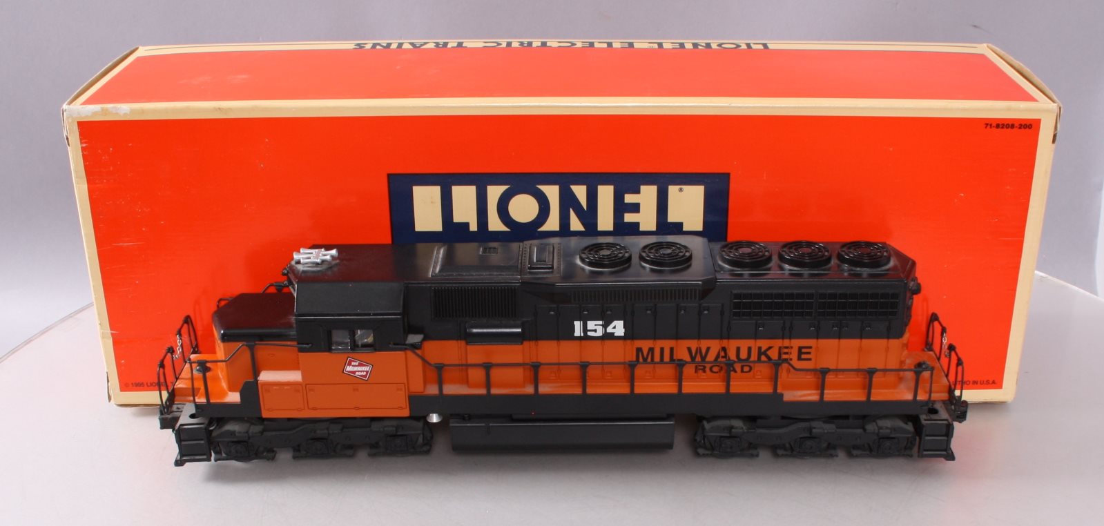 Lionel 6-18223 O Gauge Milwaukee Road SD-40 Diesel Locomotive w/ Railsounds #154 LN/Box