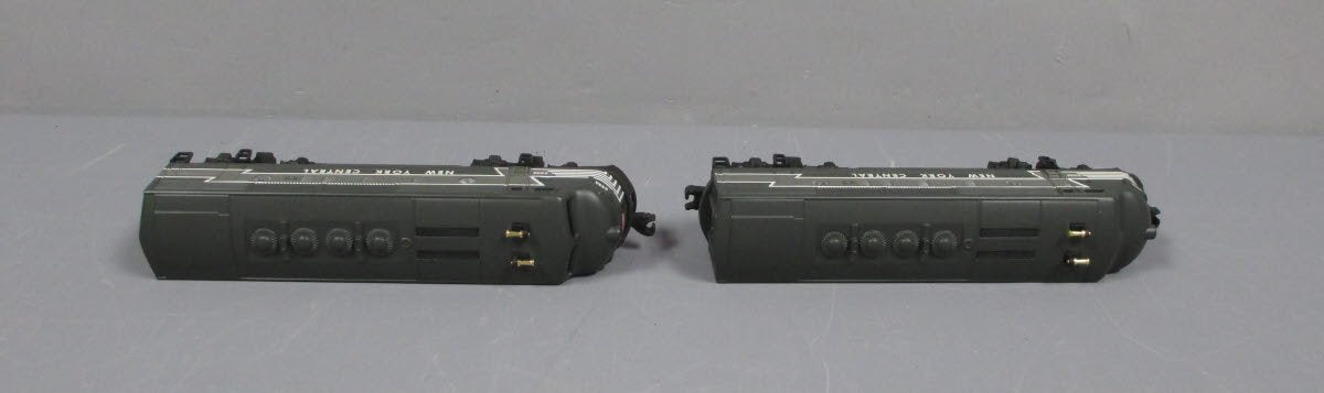 Hallmark 2333 Lionel Miniature NYC F3AA Diesel Set w/Display Case LN/Box
