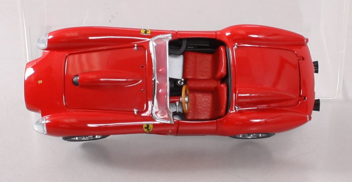 Danbury Mint 1:24 Scale Diecast Red 1958 Ferrari Testa Rossa Convertible NIB