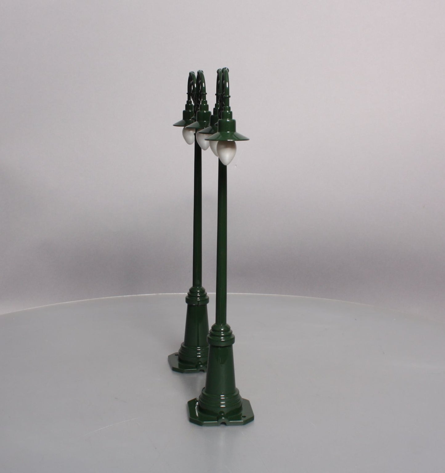 MTH 10-1095 Standard Gauge Dark Green #67 Lamp Post Set (Pack of 2) LN/Box