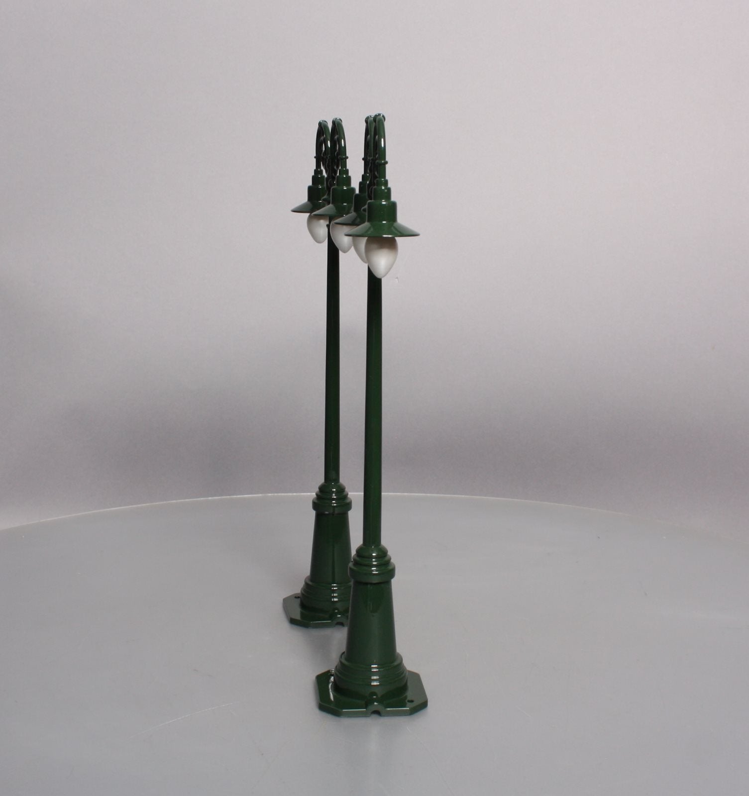MTH 10-1095 Standard Gauge Dark Green #67 Lamp Post Set (Pack of 2) LN/Box