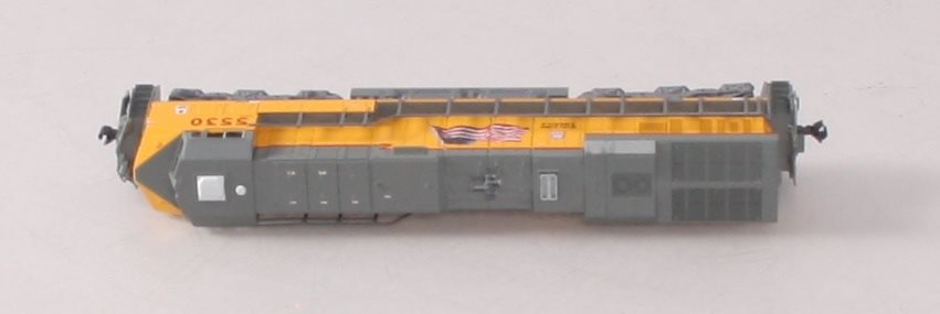 Kato 176-8923 N Union Pacific GE ES44AC Diesel Locomotive #5530