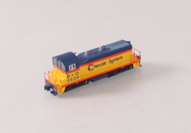 Kato 176-4357 N Scale B&O NW2 Switcher #9509 – Trainz