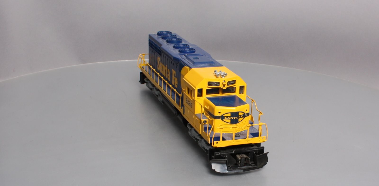 Lionel 6-8265 O Gauge Santa Fe SD-40 Diesel Locomotive LN/Box