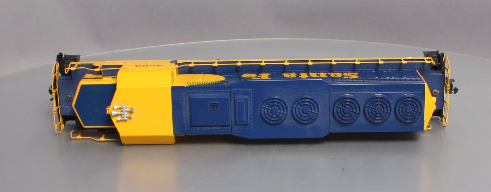 Lionel 6-8265 O Gauge Santa Fe SD-40 Diesel Locomotive LN/Box