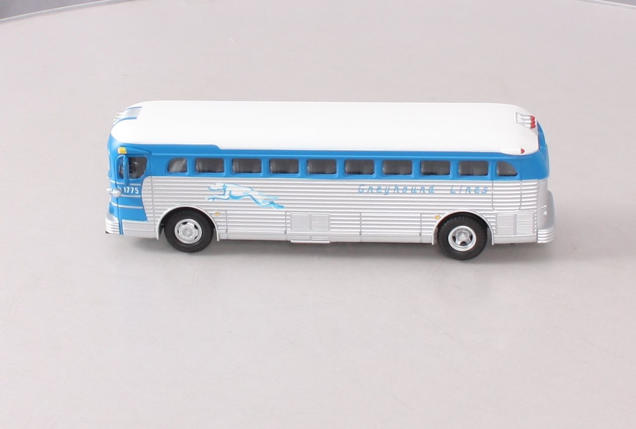 MTH 30-50104 O Greyhound Lines Bus - Diecast