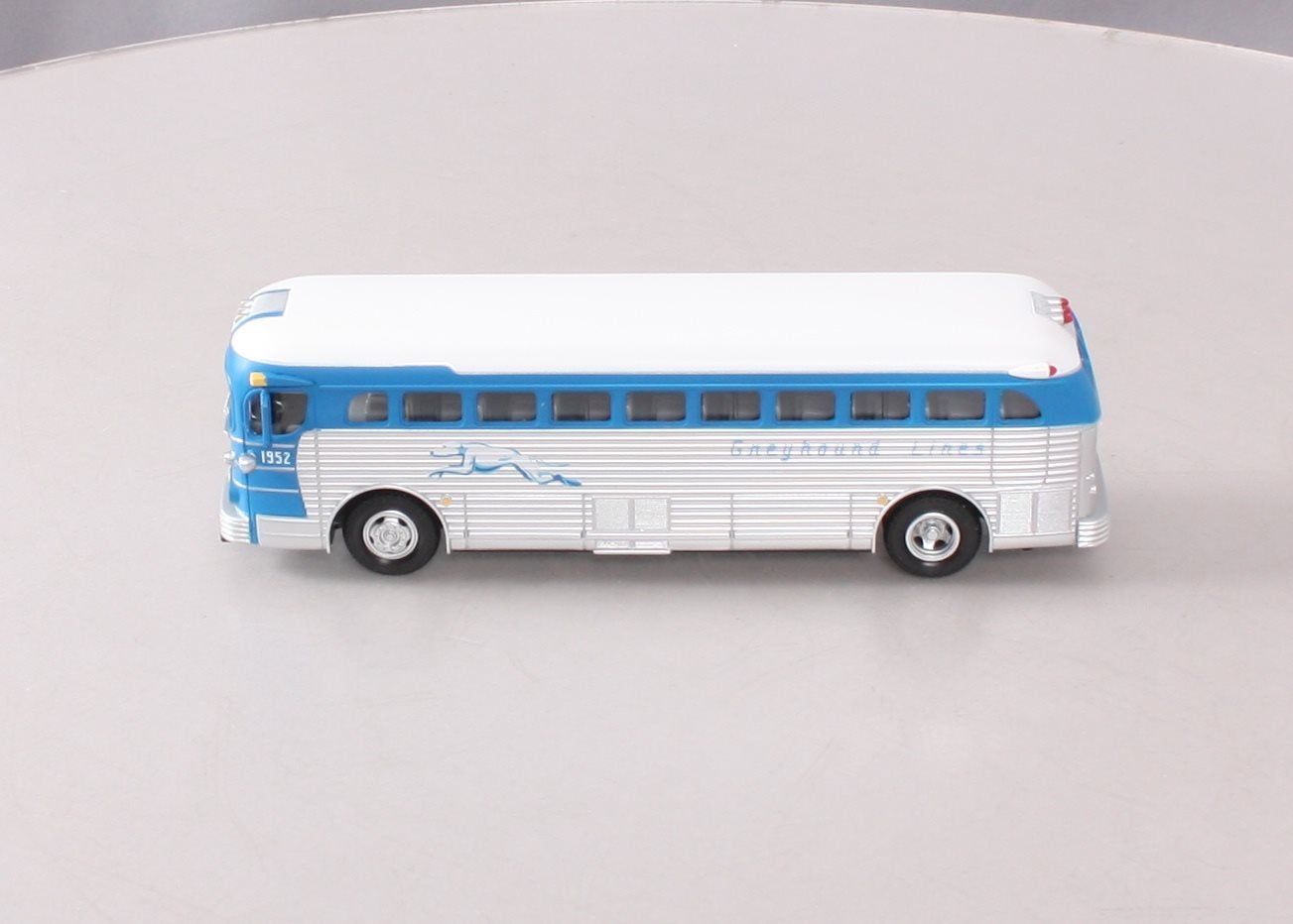 MTH 30-50080 O Greyhound Bus