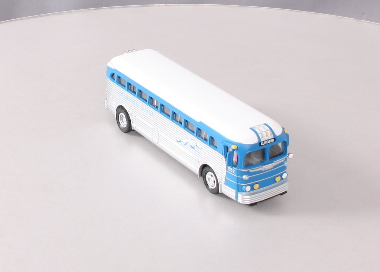 MTH 30-50080 O Greyhound Bus