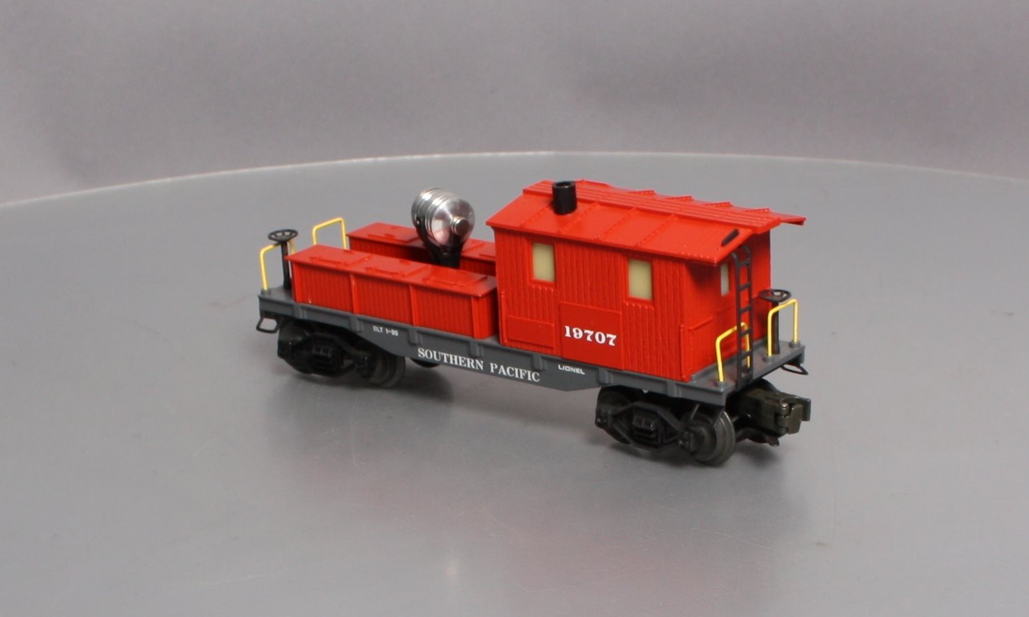 Lionel 6-19707 O Gauge Southern Pacific Searchlight Work Caboose #19707 VG/Box