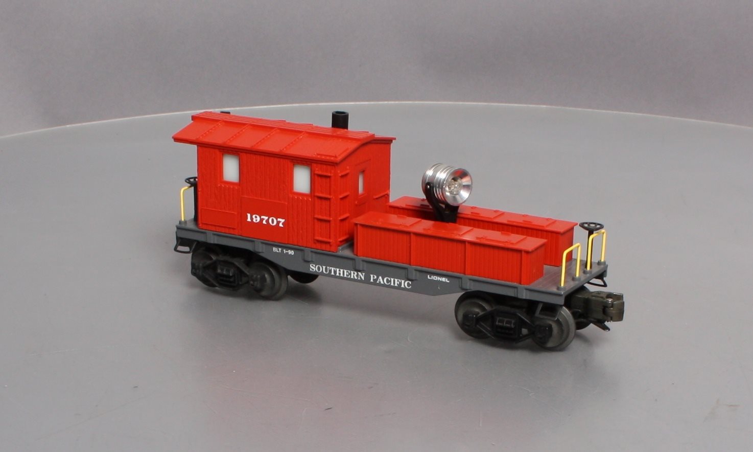 Lionel 6-19707 O Gauge Southern Pacific Searchlight Work Caboose #19707 VG/Box