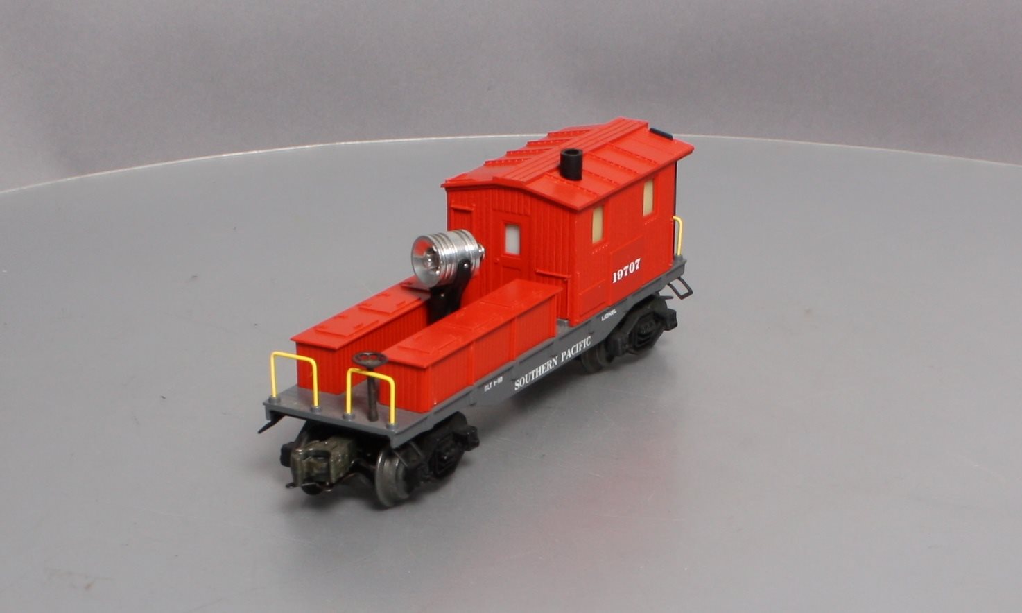 Lionel 6-19707 O Gauge Southern Pacific Searchlight Work Caboose #19707 VG/Box