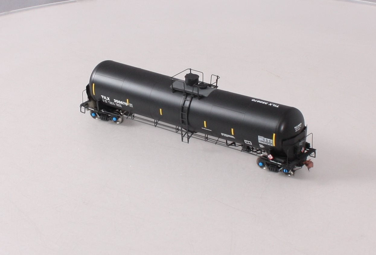 Scale Trains SXT30071 HO TILX Trinity Rail 31,000 Crude Oil Tank Car #350670