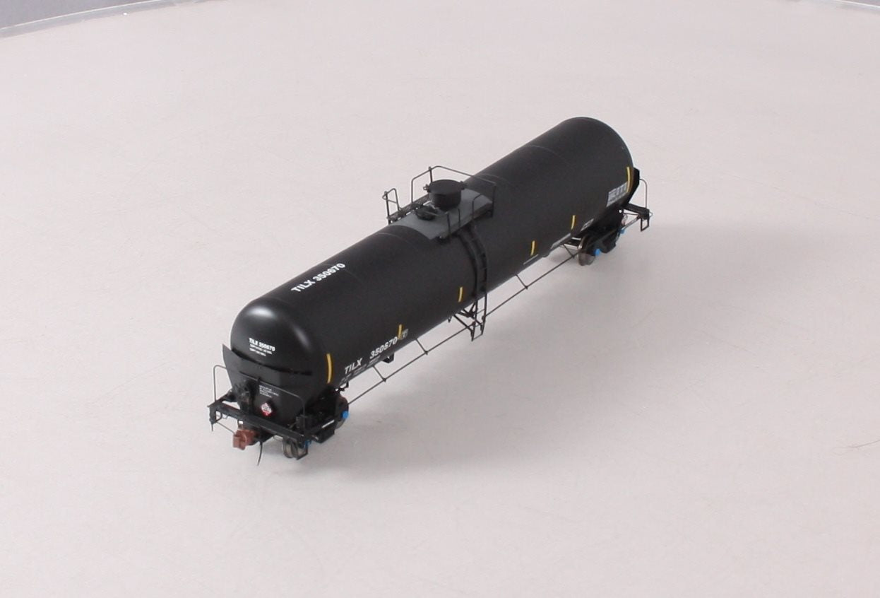 Scale Trains SXT30071 HO TILX Trinity Rail 31,000 Crude Oil Tank Car #350670