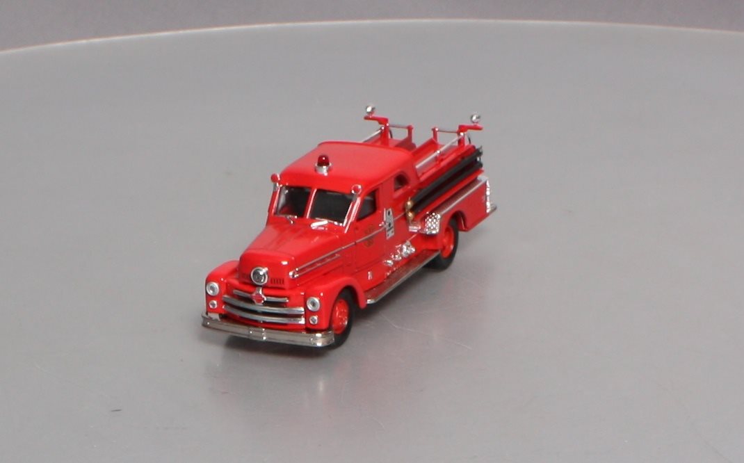 Corgi US50501 1:50 Seagrave Anniversary Pumper Fire Truck LN/Box