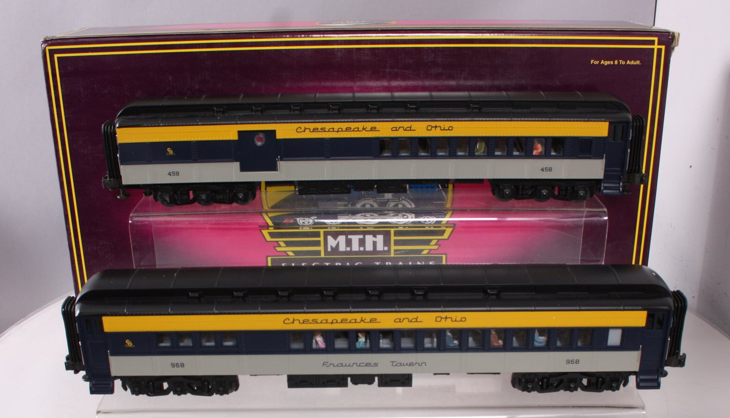 MTH 20-4128 O C&O 70' Madison Combine/Diner Passenger Car Set (Set of 2) LN/Box