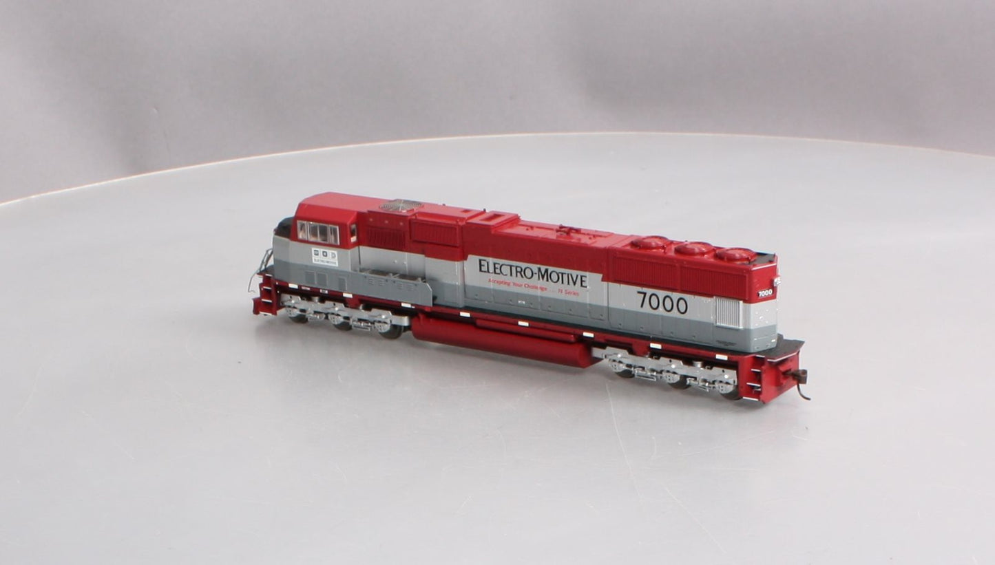 Athearn 0G6116 HO Scale Electro-Motive SD70M EMD Diesel Locomotive #7000 LN/Box