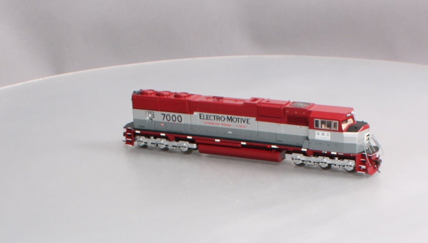 Athearn 0G6116 HO Scale Electro-Motive SD70M EMD Diesel Locomotive #7000 LN/Box