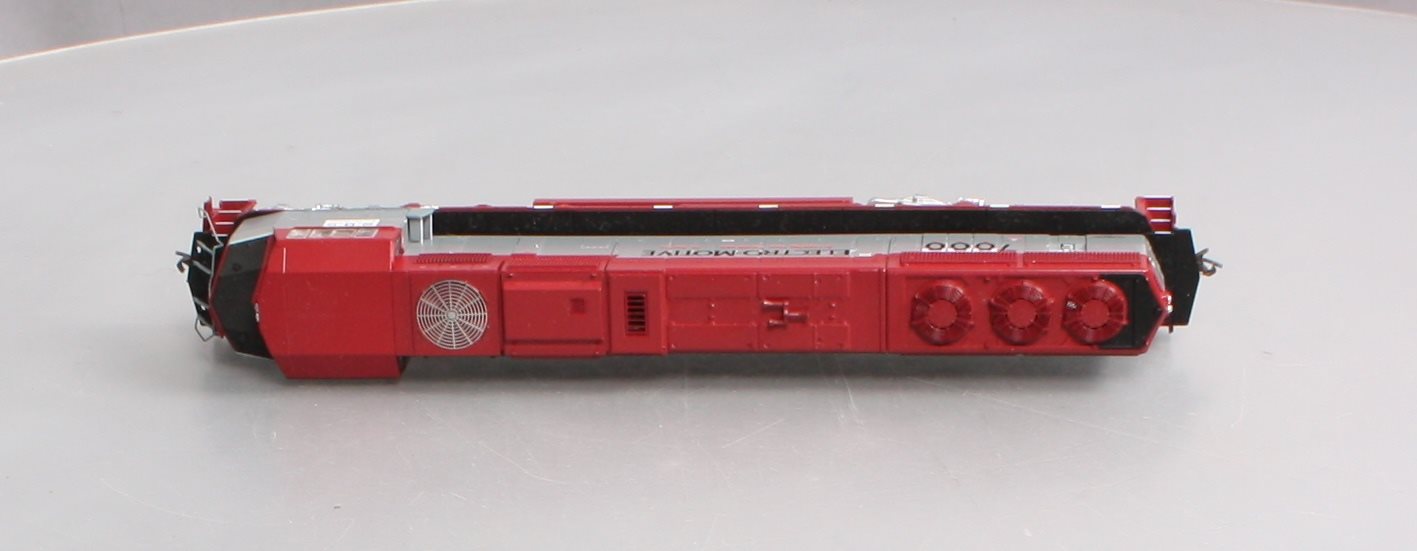 Athearn 0G6116 HO Scale Electro-Motive SD70M EMD Diesel Locomotive #7000 LN/Box