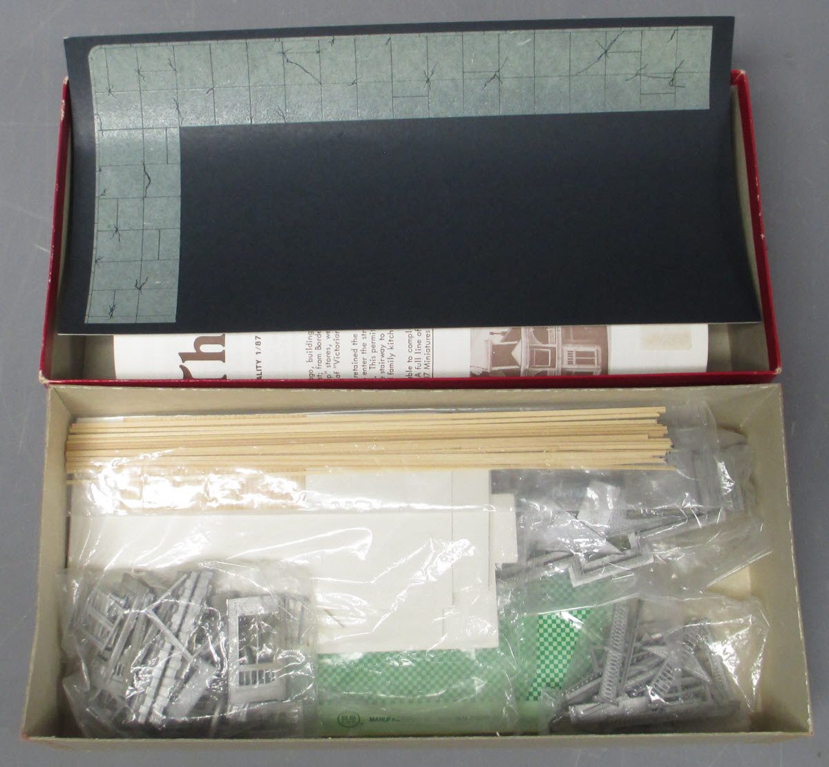 Scale Structures 1118 HO Scale The Store Building Kit