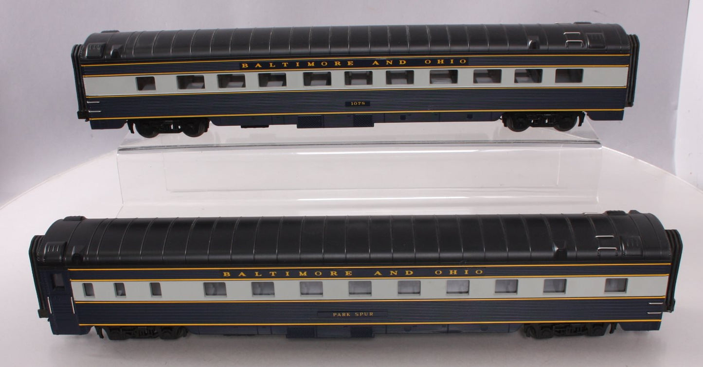 MTH 20-6613 O B&O 70' Streamline Sleeper/Diner Passenger Car Set (Set of 2) EX/Box