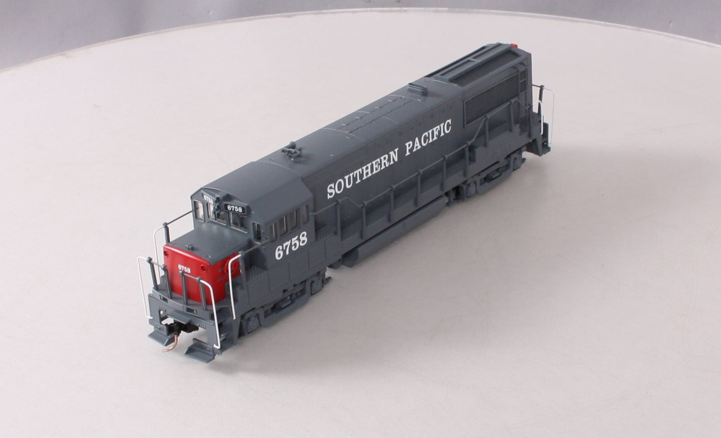 American Models U2509 S Scale SP U-25 Diesel Locomotive w/Scale Wheels #6758 EX/Box