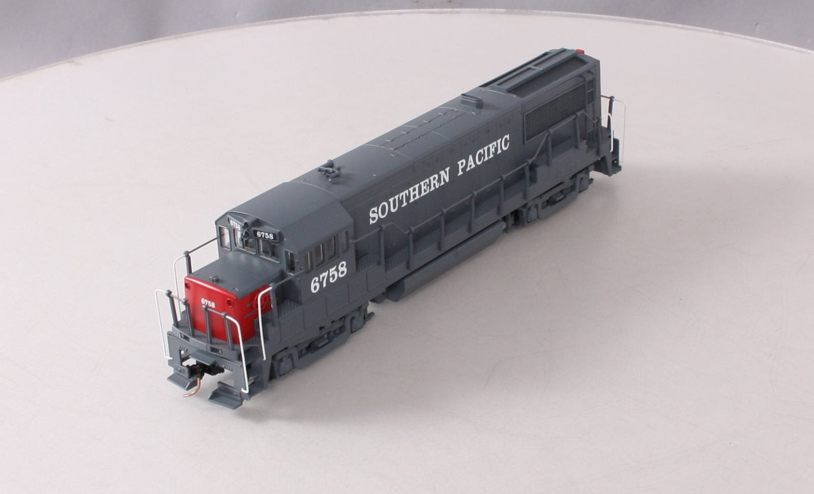American Models U2509 S Scale SP U-25 Diesel Locomotive w/Scale Wheels #6758 EX/Box