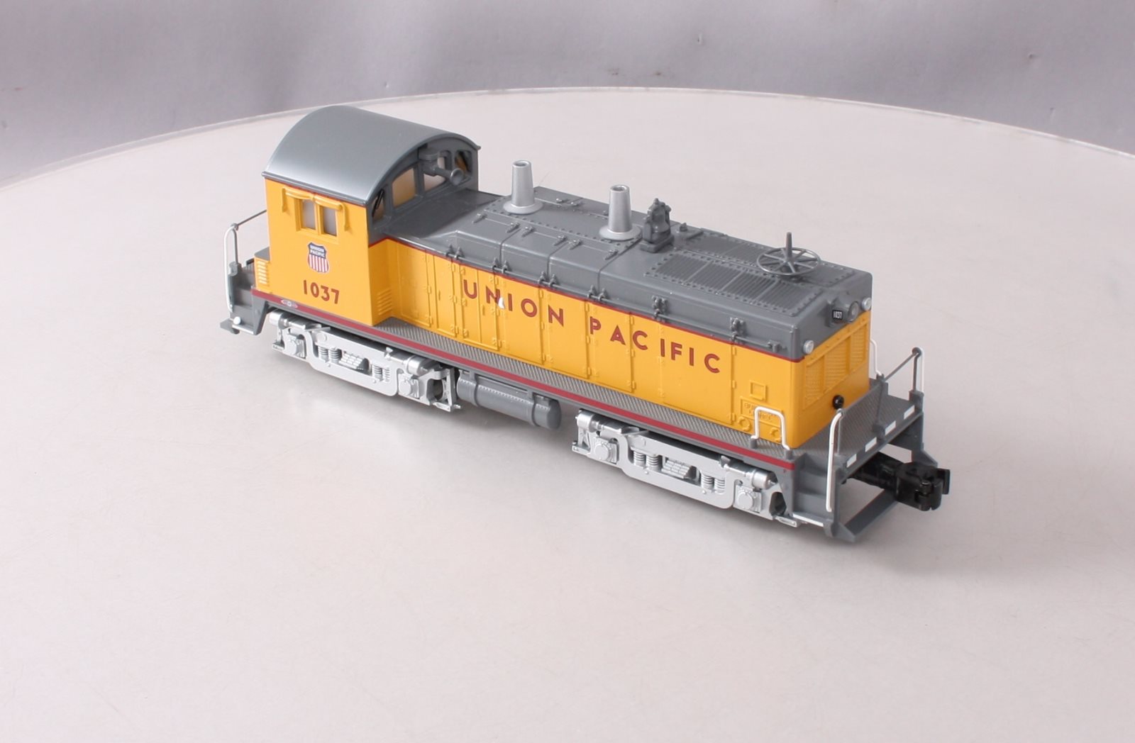 Lionel 6-85062 Union Pacific LionChief+ NW2 Diesel Locomotive w/Bluetooth #1037
