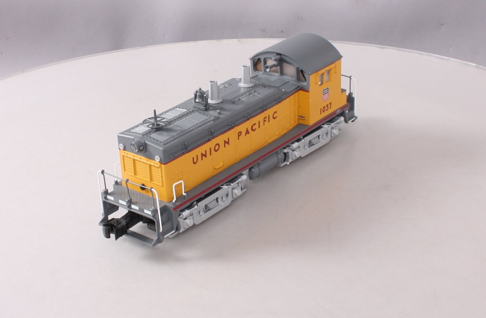 Lionel 6-85062 Union Pacific LionChief+ NW2 Diesel Locomotive w/Bluetooth #1037