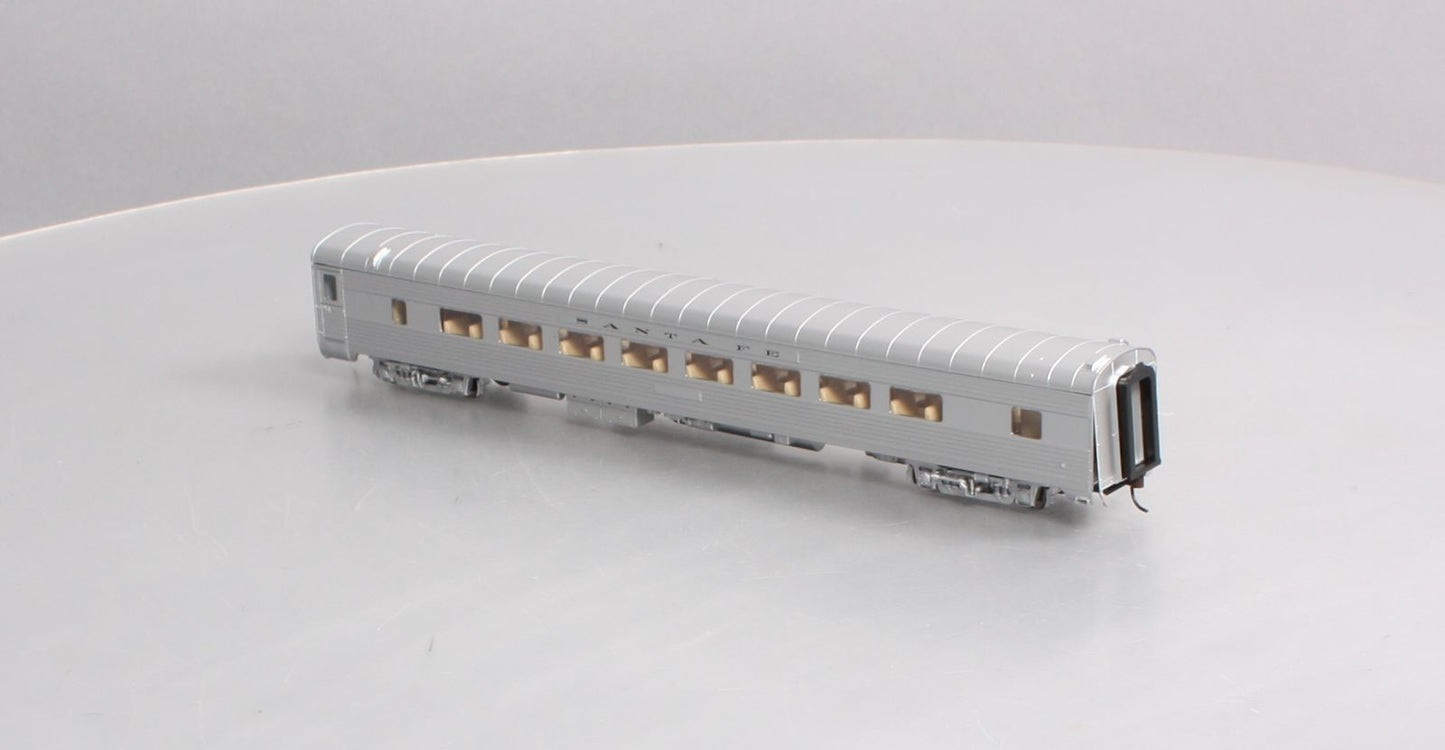Walthers 932-6782 HO Scale Santa Fe Pullman-Standard 64-Seat Coach LN/Box