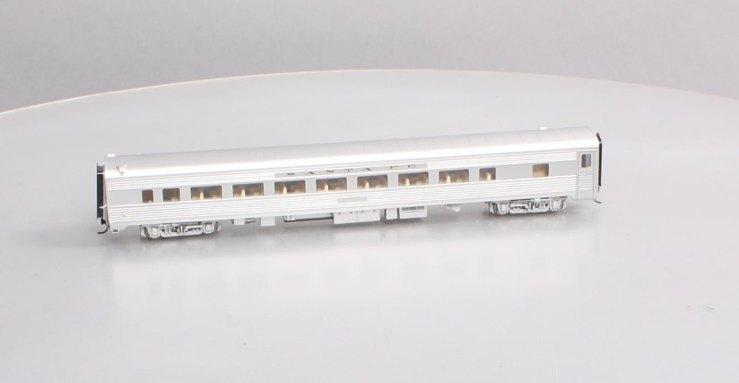 Walthers 932-6782 HO Scale Santa Fe Pullman-Standard 64-Seat Coach LN/Box